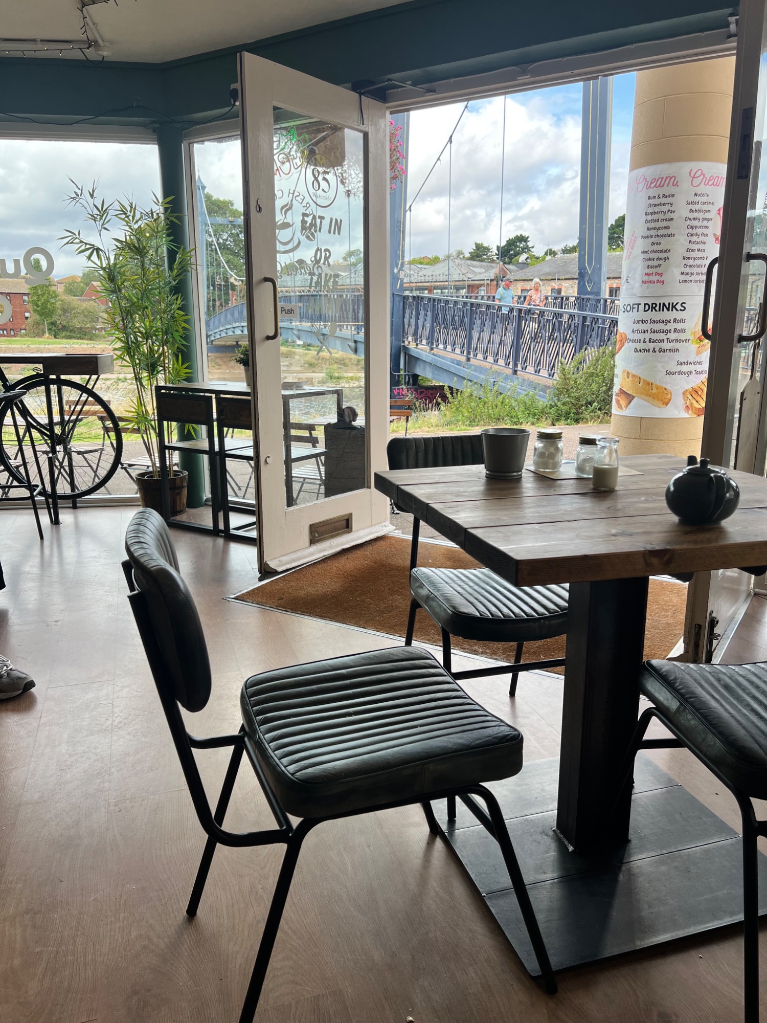 Quayside Cafe