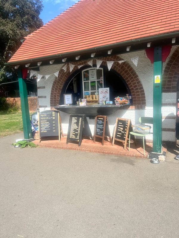 The Birdhouse Cafe